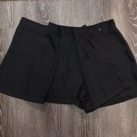 Super Cute Wrap Skort size 7 - Picture 7 of 13